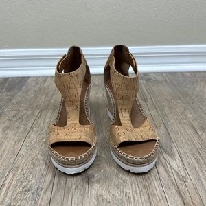 Gentle Souls by Kenneth Cole Elyssa Easy - Natural size 5.5